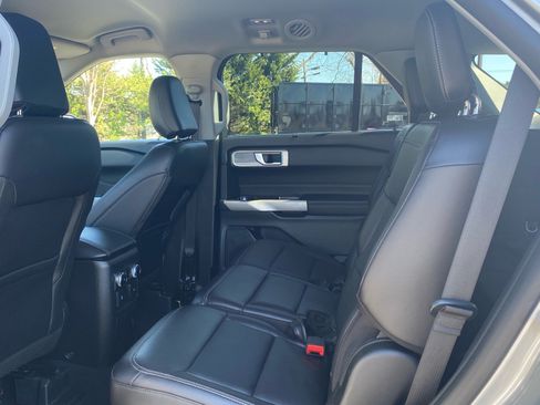 Certified 2023 Ford Explorer Limited AWD/4WD image 23