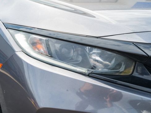 Used 2019 Honda Civic Sport image 9