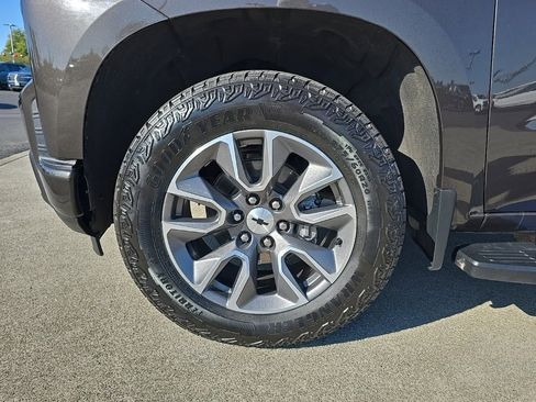 Used 2021 Chevrolet Silverado 1500 RST image 33