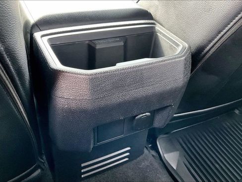 Used 2024 Toyota Tacoma TRD Sport image 33