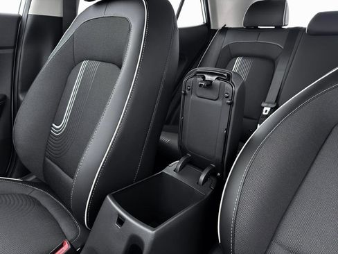 New 2026 Hyundai Venue SEL image 19