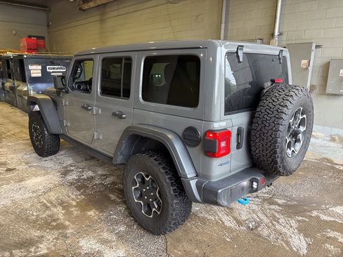 Used 2021 Jeep Wrangler Unlimited Rubicon 4xe w/ Cold Weather Group AWD/4WD image 5