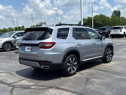 Certified 2023 Honda Pilot Touring image 11