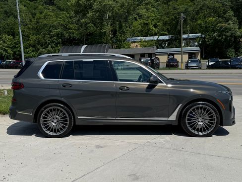 Used 2024 BMW ALPINA XB7 AWD/4WD image 7