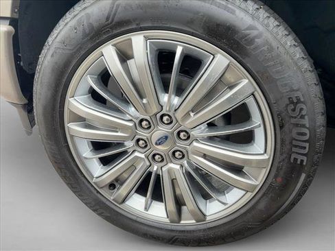 New 2025 Ford F150 Platinum w/ Equipment Group 703A Plus image 10