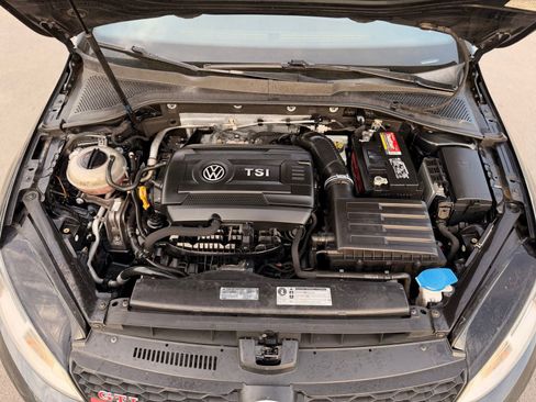 Used 2016 Volkswagen GTI SE w/ Driver Assistance Package FWD image 40