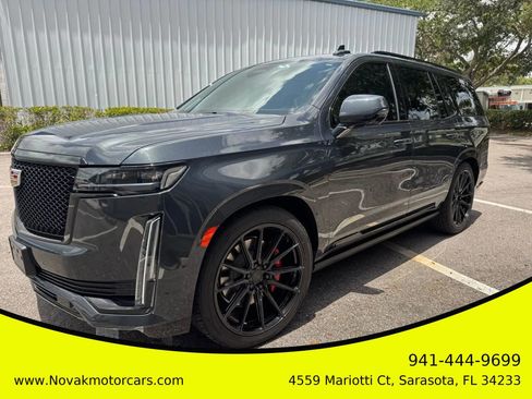 Used 2022 Cadillac Escalade Sport Platinum image 1