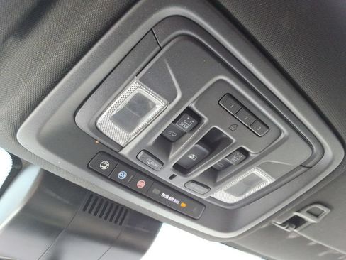 Used 2024 Chevrolet Silverado 3500 High Country w/ High Country Premium Package AWD/4WD image 39
