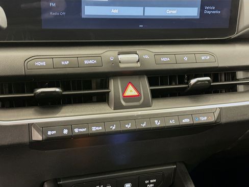 Used 2025 Kia K4 LXS image 24