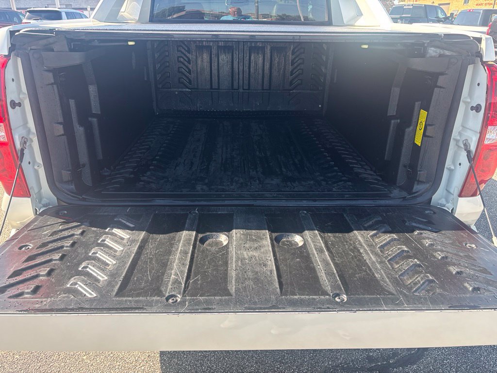 Used 2013 Chevrolet Avalanche LTZ AWD/4WD image 42