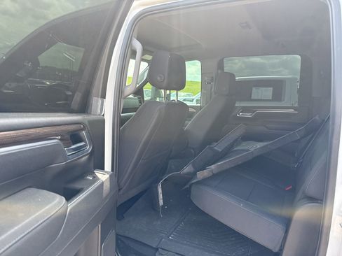 Used 2025 Chevrolet Silverado 2500 LT image 11