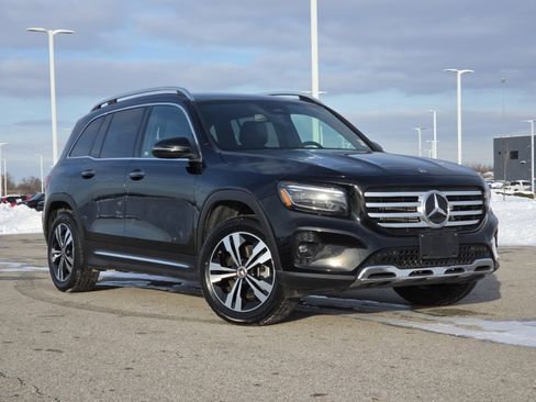 Used 2024 Mercedes-Benz GLB 250 GLB 250 image 2