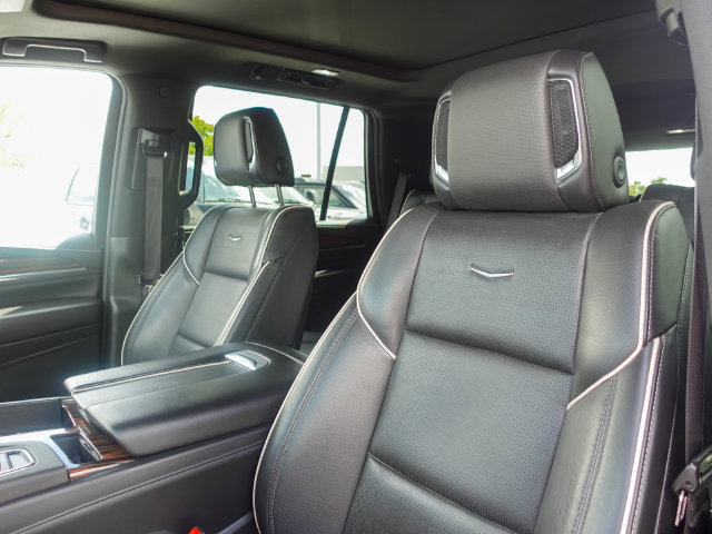 Used 2024 Cadillac Escalade Premium Luxury w/ LPO, Floor Liner Package AWD/4WD image 22