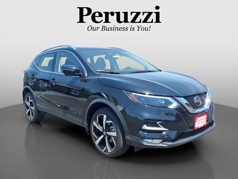 Certified 2022 Nissan Rogue Sport SL w/ Premium Package AWD/4WD image 1