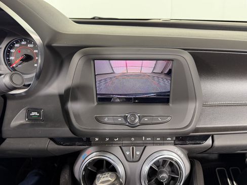 Used 2021 Chevrolet Camaro LT image 12