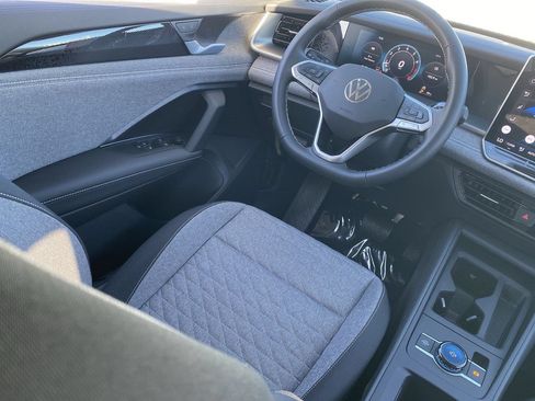 New 2026 Volkswagen Tiguan S FWD image 10