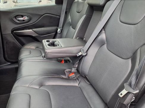 Certified 2020 Jeep Cherokee Limited AWD/4WD image 7