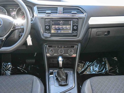 Used 2021 Volkswagen Tiguan S image 14