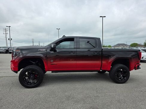 Used 2023 GMC Sierra 1500 AT4 w/ AT4 Premium Package image 4