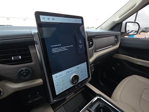Used 2024 Ford Expedition Max Limited RWD image 25
