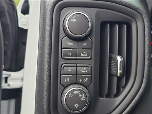 New 2026 Chevrolet Silverado 1500 W/T w/ WT Value Package AWD/4WD image 18