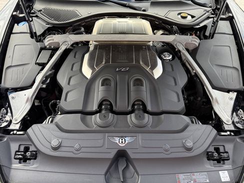 Used 2021 Bentley Continental GT image 34