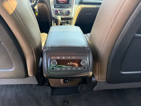 Used 2017 GMC Acadia Limited SLT FWD image 26