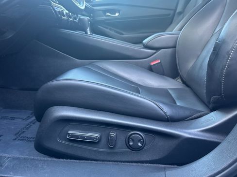 Used 2023 Honda Accord Touring image 14