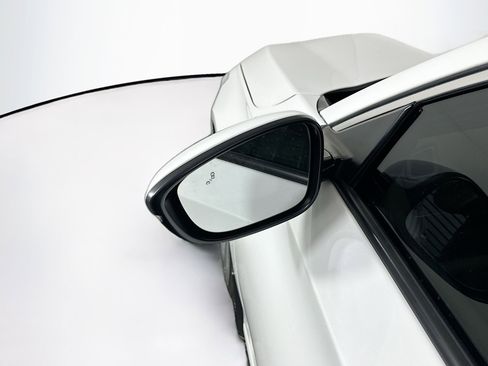 Used 2018 Honda Accord Touring image 16