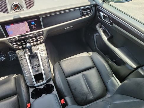 Used 2021 Porsche Macan AWD/4WD image 21
