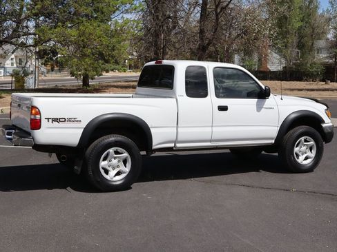 Used 2001 Toyota Tacoma 4x4 Xtracab V6 image 4