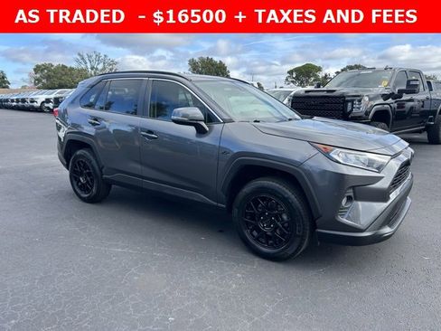 Used 2021 Toyota RAV4 XLE image 1