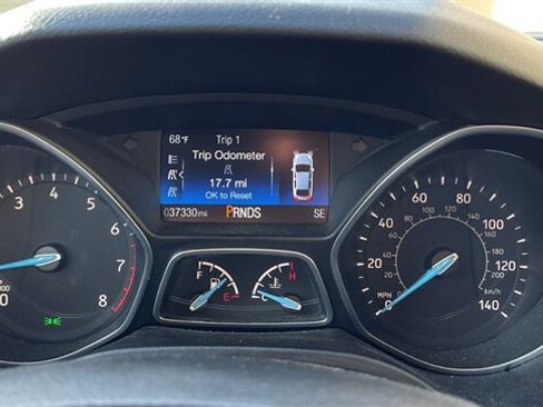 Used 2018 Ford Focus SEL FWD image 11