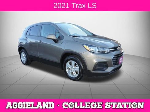 Certified 2021 Chevrolet Trax LS w/ Tint and Cruise Package image 1