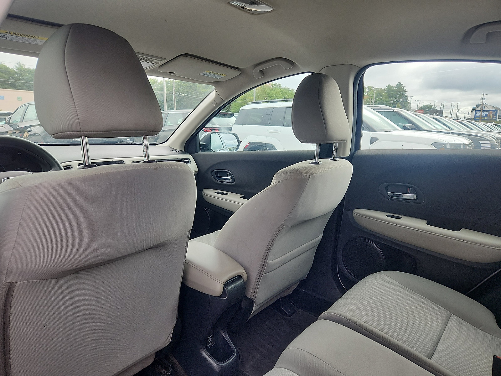 Used 2021 Honda HR-V LX image 23