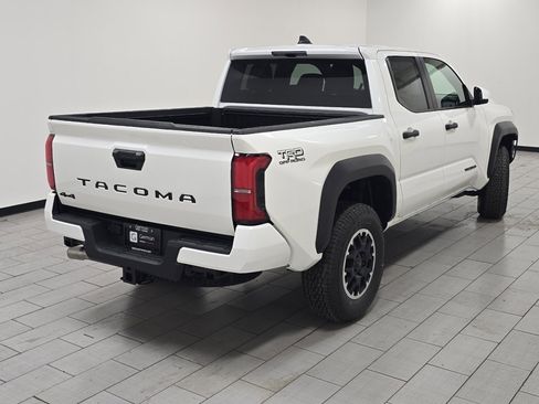 New 2026 Toyota Tacoma TRD Off-Road image 17