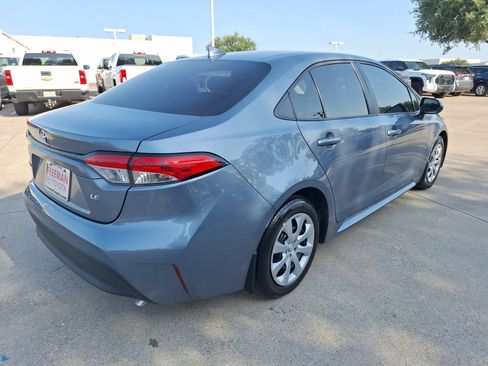 Used 2026 Toyota Corolla LE FWD image 6