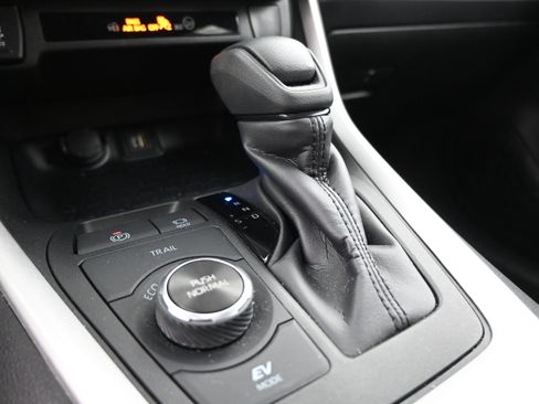 Certified 2025 Toyota RAV4 LE image 15