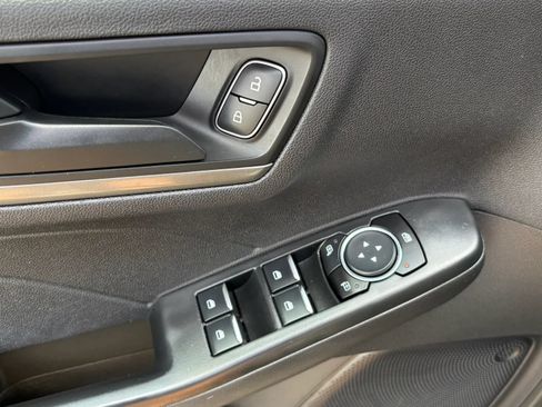 Used 2023 Ford Escape Active AWD/4WD image 17