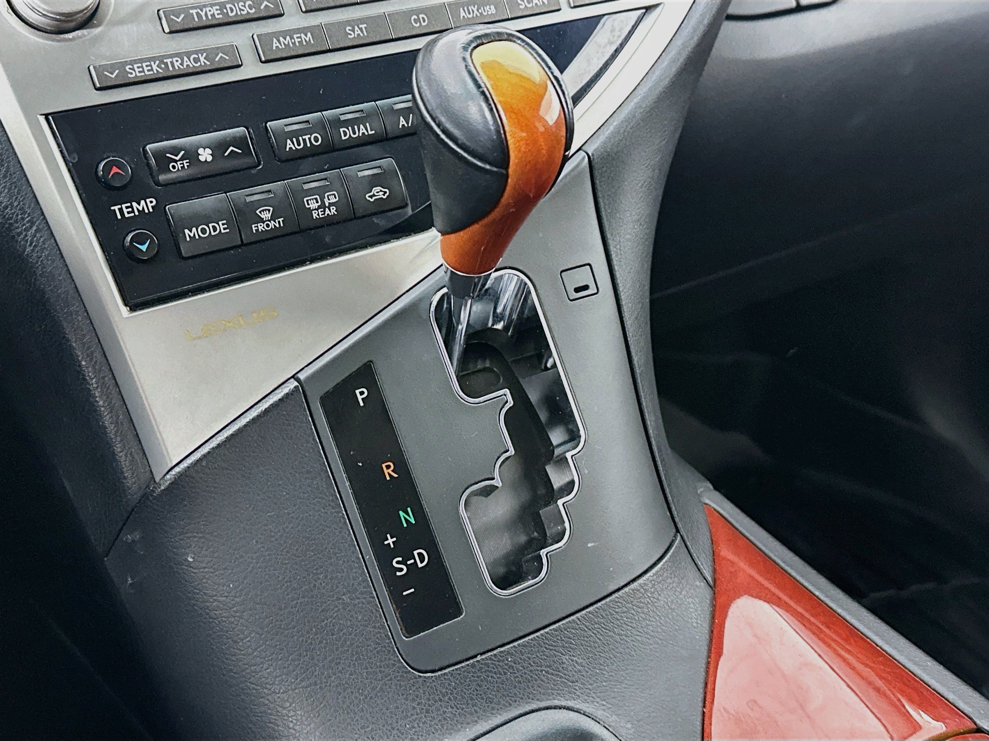 Used 2012 Lexus RX 350 AWD w/ Premium Pkg image 24