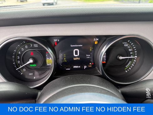 Used 2023 Jeep Wrangler Unlimited Sahara AWD/4WD image 17