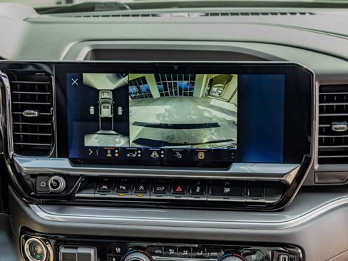 Used 2026 Chevrolet Silverado 1500 High Country image 25