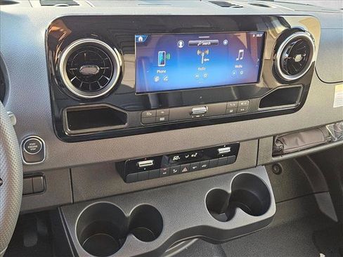 New 2026 Mercedes-Benz Sprinter 2500 image 12
