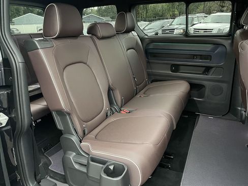 Used 2025 Volkswagen ID. Buzz Pro S RWD image 23
