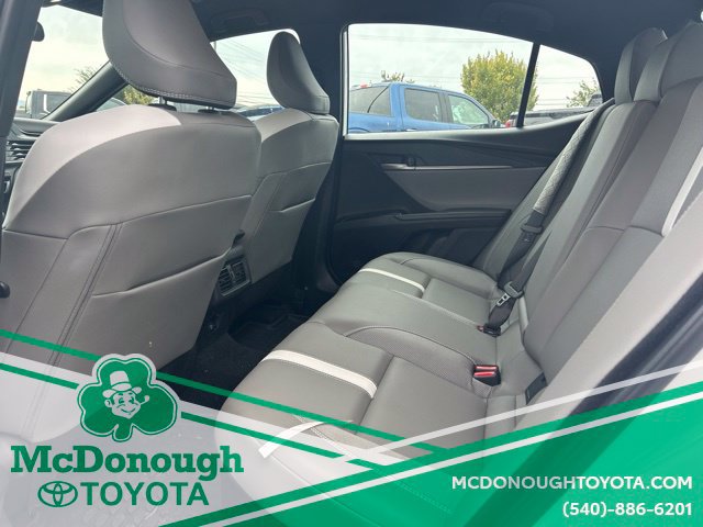 Used 2026 Toyota Camry SE FWD image 7