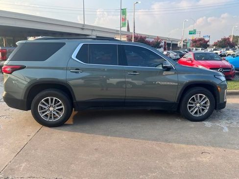 Used 2022 Chevrolet Traverse LT FWD image 5