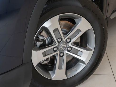 Used 2024 Honda Pilot EX-L image 2