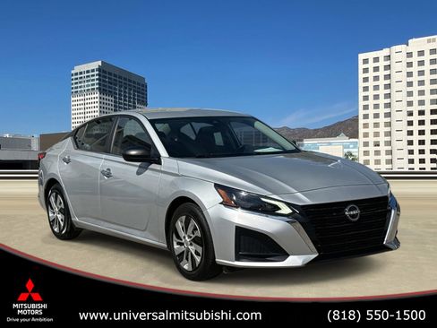 Used 2024 Nissan Altima 2.5 S FWD image 1