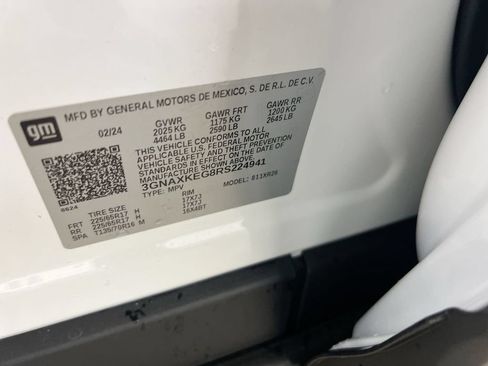 Used 2024 Chevrolet Equinox LT w/ LPO, Floor Liner Package FWD image 27