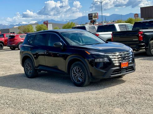 Used 2024 Nissan Rogue S AWD/4WD image 7